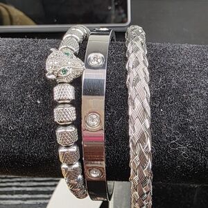Elegant Silver Bracelet Set